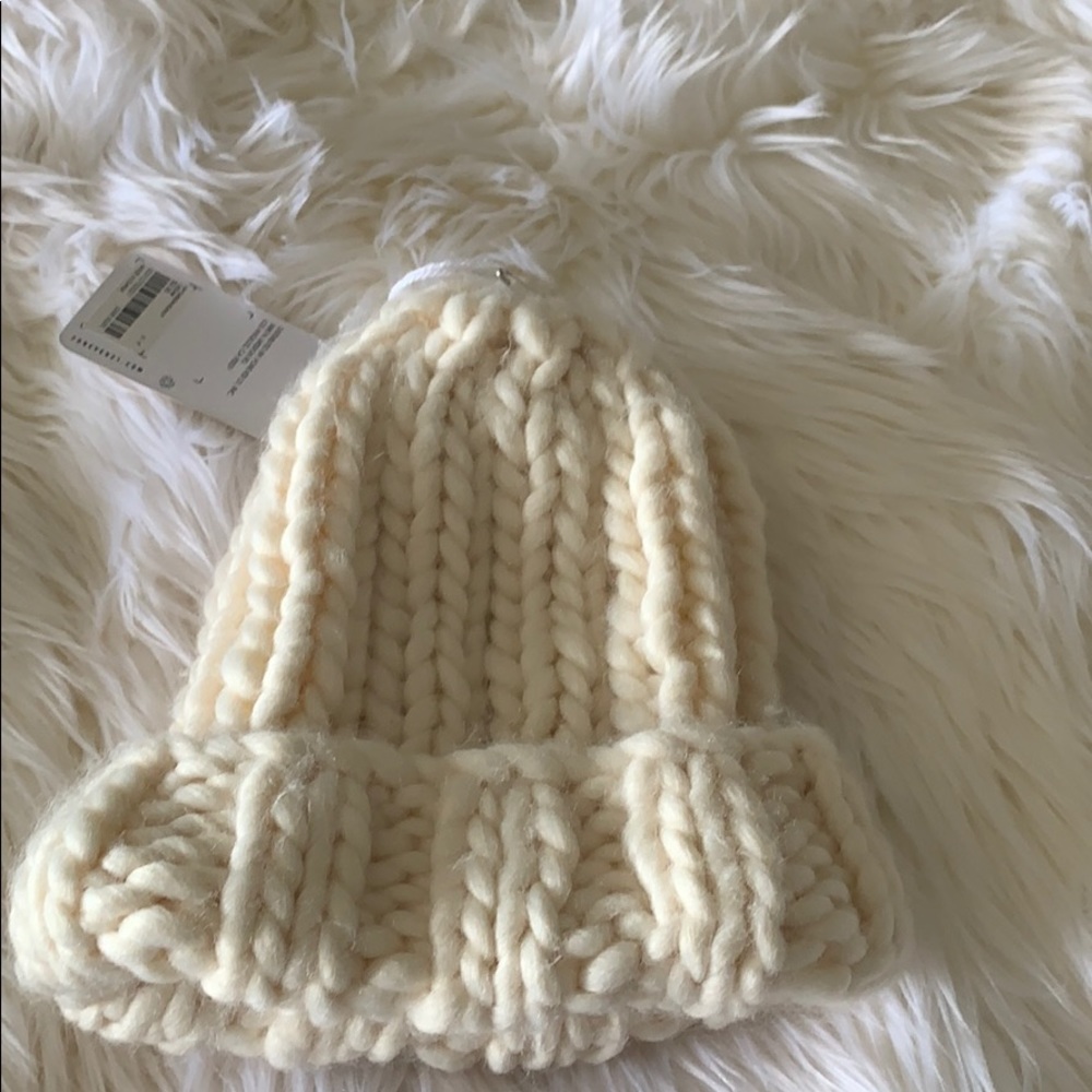 Forever 21 knit hat
